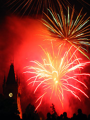 Image showing Sparkling fireworks in the sky over the Palace.
