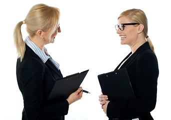 Image showing Corporate womans meet face to face