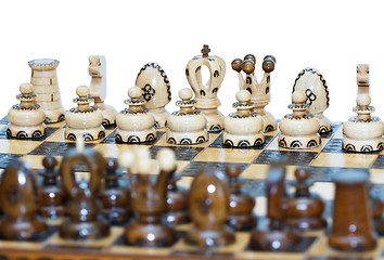 Image showing chess board focus to white king and queen 