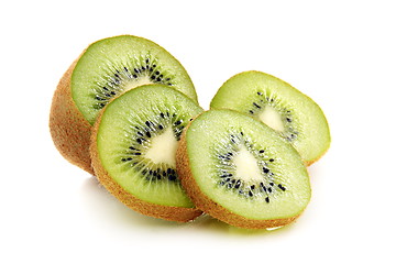 Image showing Kiwi fruit is cut into slices.