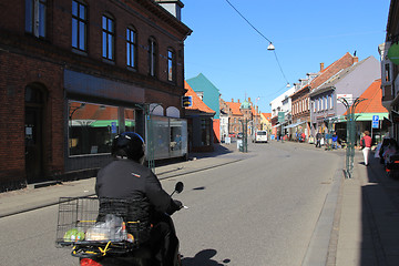 Image showing Traffic in the city.