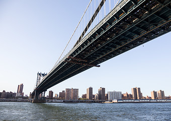 Image showing Manhattan Bridge towards midtown New York