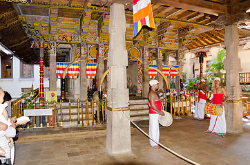 Image showing the inner space of the temple, Kandy, Sri Lanka, December 8, 201