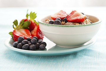 Image showing Bowl of muesli and berries