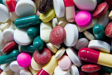 Image showing various pills