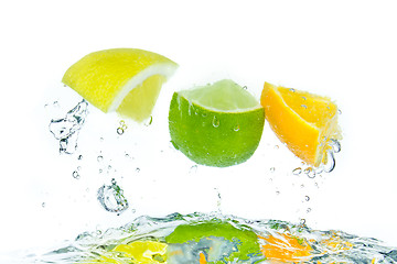 Image showing citrus fruit splashing