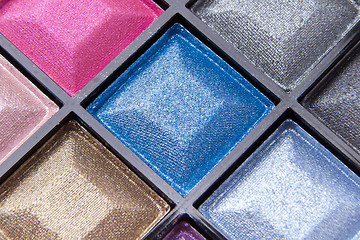 Image showing compact eyeshadows