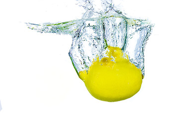 Image showing lemon in water