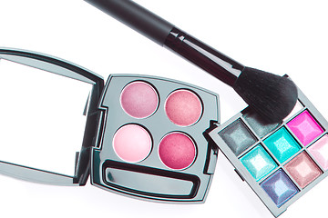 Image showing compact eyeshadows