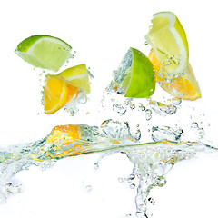 Image showing citrus fruit splashing