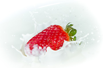 Image showing strawberry splashing into milk