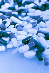 Image showing various pills