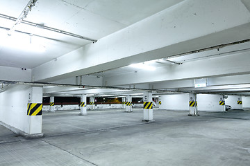 Image showing Car park