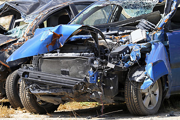 Image showing Blue car crash