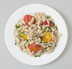 Image showing White bean salad from above