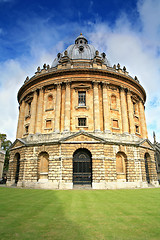 Image showing Ground level view of the Radcliffe Camera building