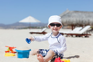 Image showing toddler at the beach