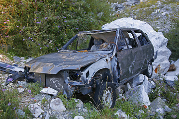 Image showing Abandoned car