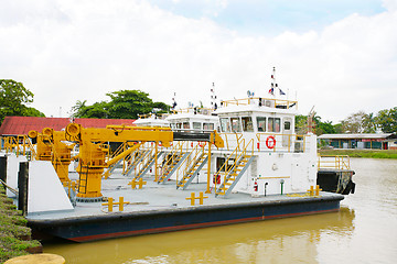 Image showing Cargo ships in the industrial port in Panama Canal