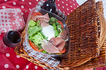 Image showing Pic-nic basket