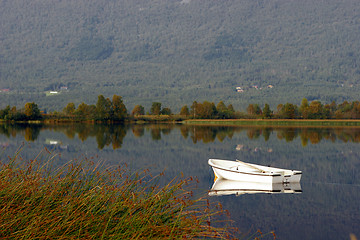 Image showing White Boat