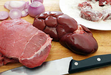 Image showing Steak and kidney raw low angle