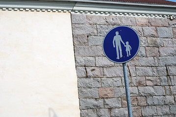 Image showing road sign public footpath 