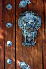 Image showing Lion's head door knocker extra large and old