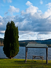 Image showing Picnic table