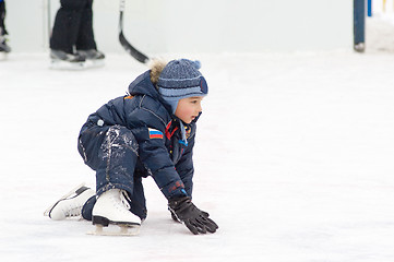 Image showing Fall down on the ice