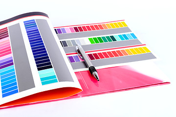 Image showing Color card and pen.