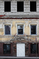 Image showing Some windows at construction