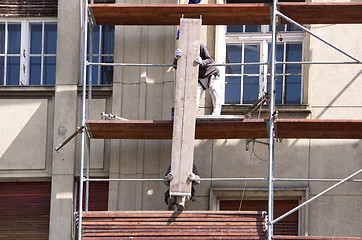 Image showing scaffold builders