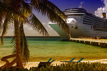 Image showing Turquoise Waters of Grand Turk Sea