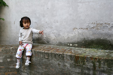 Image showing children eating