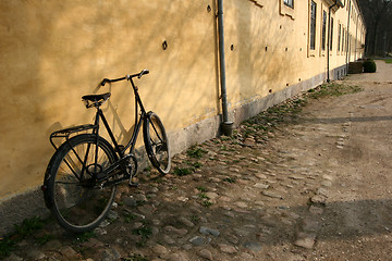 Image showing yellow house