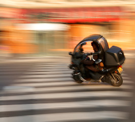 Image showing traffic in paris