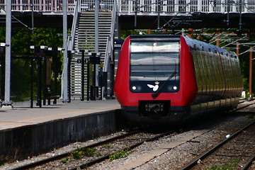 Image showing red train