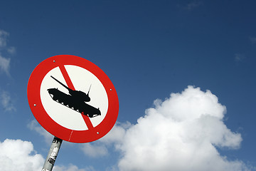 Image showing Tank traffic sign