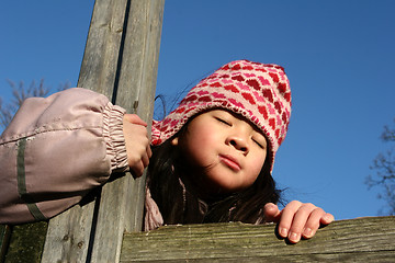 Image showing child playing in the winter