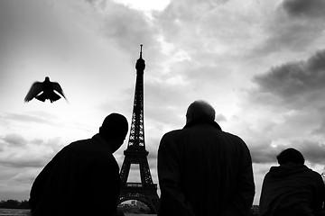 Image showing tourists in paris