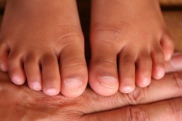 Image showing child feet