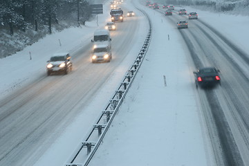 Image showing night traffic in winter