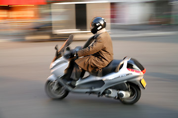 Image showing traffic in paris