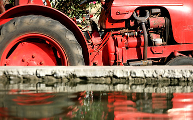 Image showing red tractor