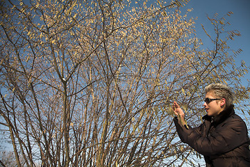 Image showing happy woman outdoor