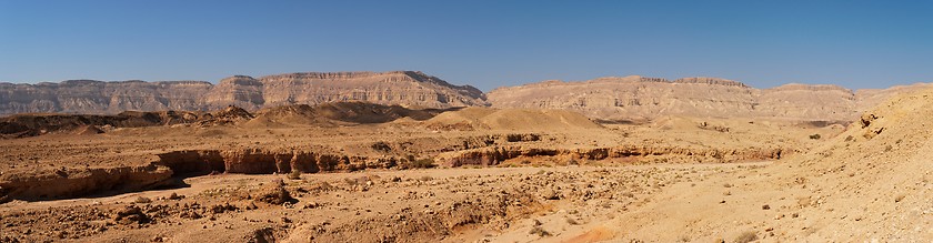 Image showing Scenic desert landscape in Makhtesh Katan Negev desert