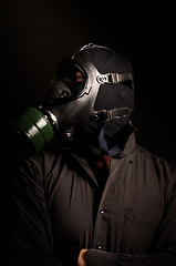 Image showing Man in gasmask