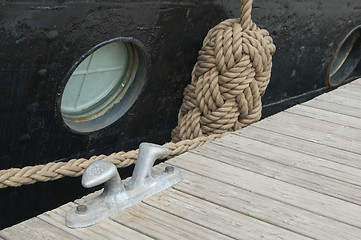 Image showing Sea knot on a ship deck