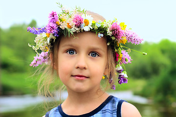 Image showing girl in the wreath